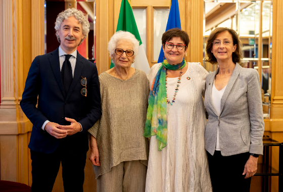 Petra Bayr : ‘Si nous restons unis malgré nos différences, nous incarnerons le pluralisme que la haine cherche à détruire’