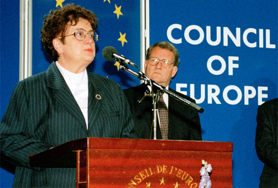 Leni Fischer