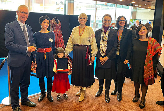 PACE Secretary General at the inauguration of the exhibition "The Red Dress" 
