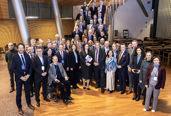 Helsinki Dialogue - A democratic future for Belarus